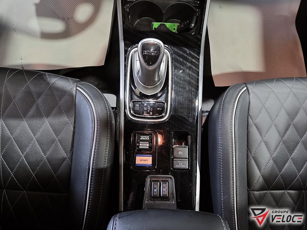 Mitsubishi Outlander PHEV BLACK EDITION *CUIR, TOIT OUVRANT, TOUT ÉQUIPÉ* 2022 à Rivière-du-Loup, Québec - 15 - w1024h768px
