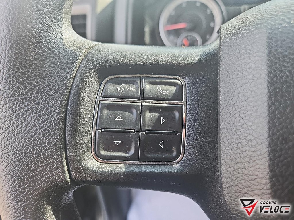 Ram 1500 Classic Express *QUAD CAB, V6, MAGS NOIR* 2019 à Rivière-du-Loup, Québec - 15 - w1024h768px