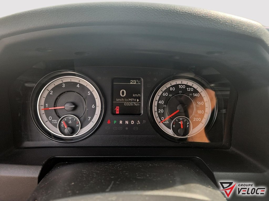 Ram 1500 Classic Express *QUAD CAB, V6, MAGS NOIR* 2019 à Rivière-du-Loup, Québec - 13 - w1024h768px