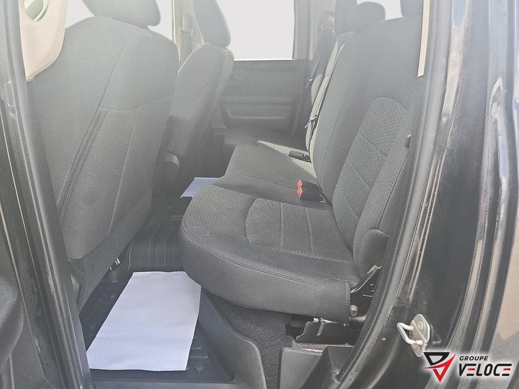 Ram 1500 Classic Express *QUAD CAB, V6, MAGS NOIR* 2019 à Rivière-du-Loup, Québec - 10 - w1024h768px