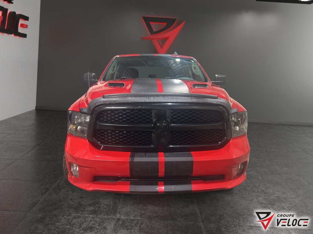 2020 Ram 1500 Classic Express *NIGHT EDITION, V8 5.7, CREWCAB* in Riviere-du-Loup, Quebec - 2 - w1024h768px