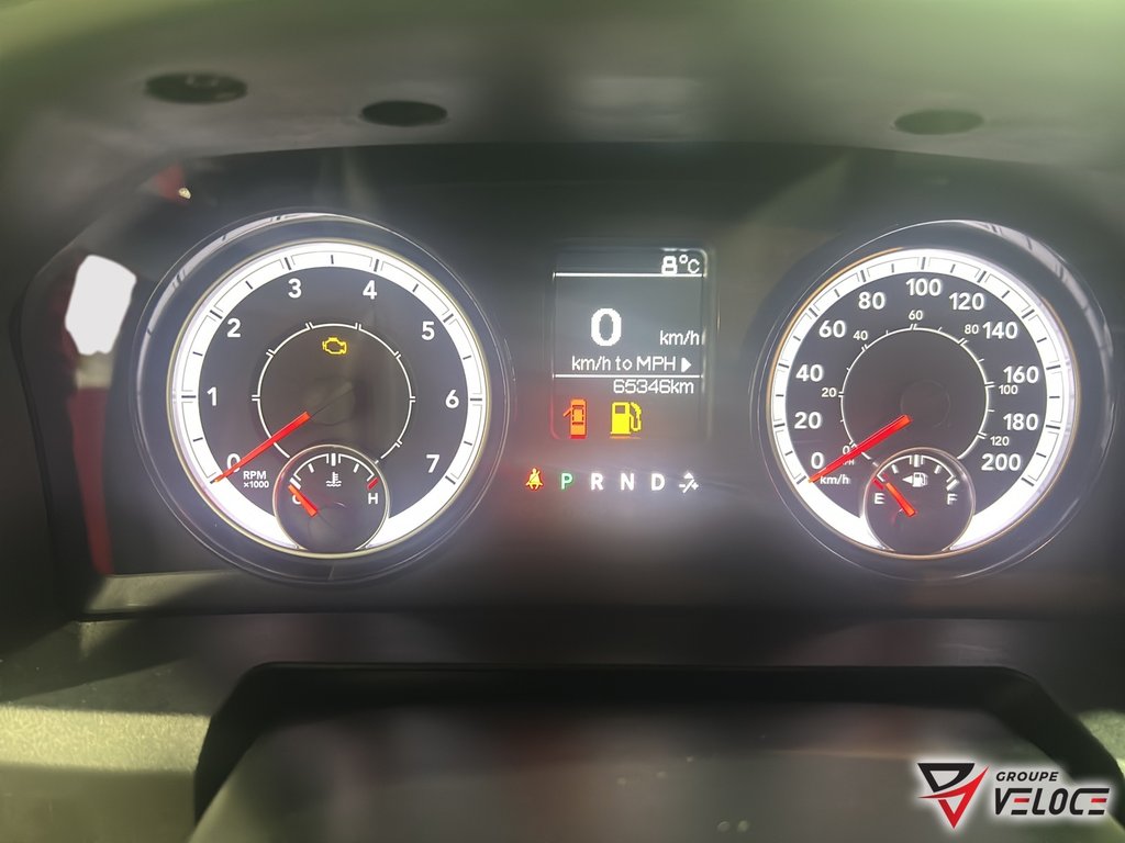 2020 Ram 1500 Classic Express *NIGHT EDITION, V8 5.7, CREWCAB* in Riviere-du-Loup, Quebec - 12 - w1024h768px