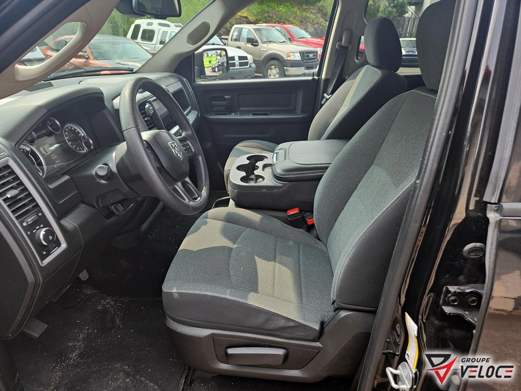 Ram 1500 Classic Express *CREWCAB, 5.7 HEMI, NIGHT EDITION* 2021 à Rivière-du-Loup, Québec - 11 - w1024h768px