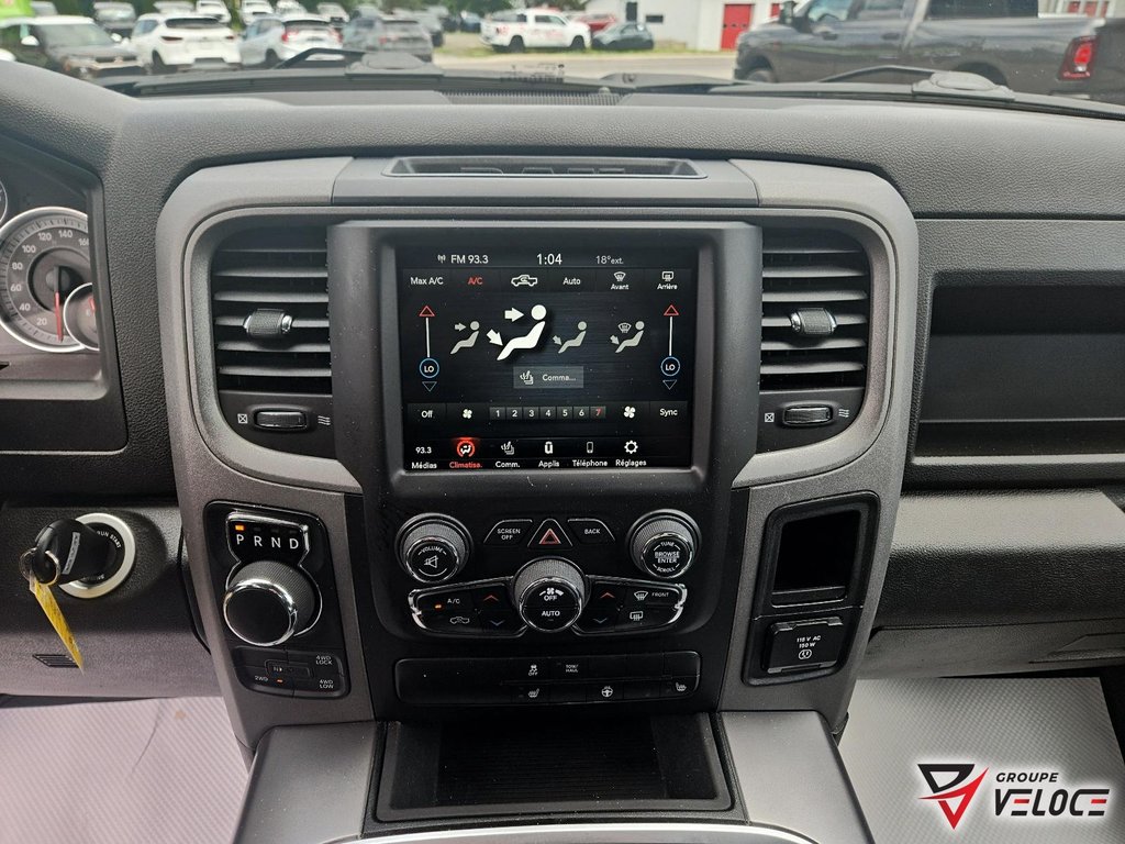 2021 Ram 1500 Classic Express *QUADCAB, V6, CONSOLE* in Riviere-du-Loup, Quebec - 16 - w1024h768px