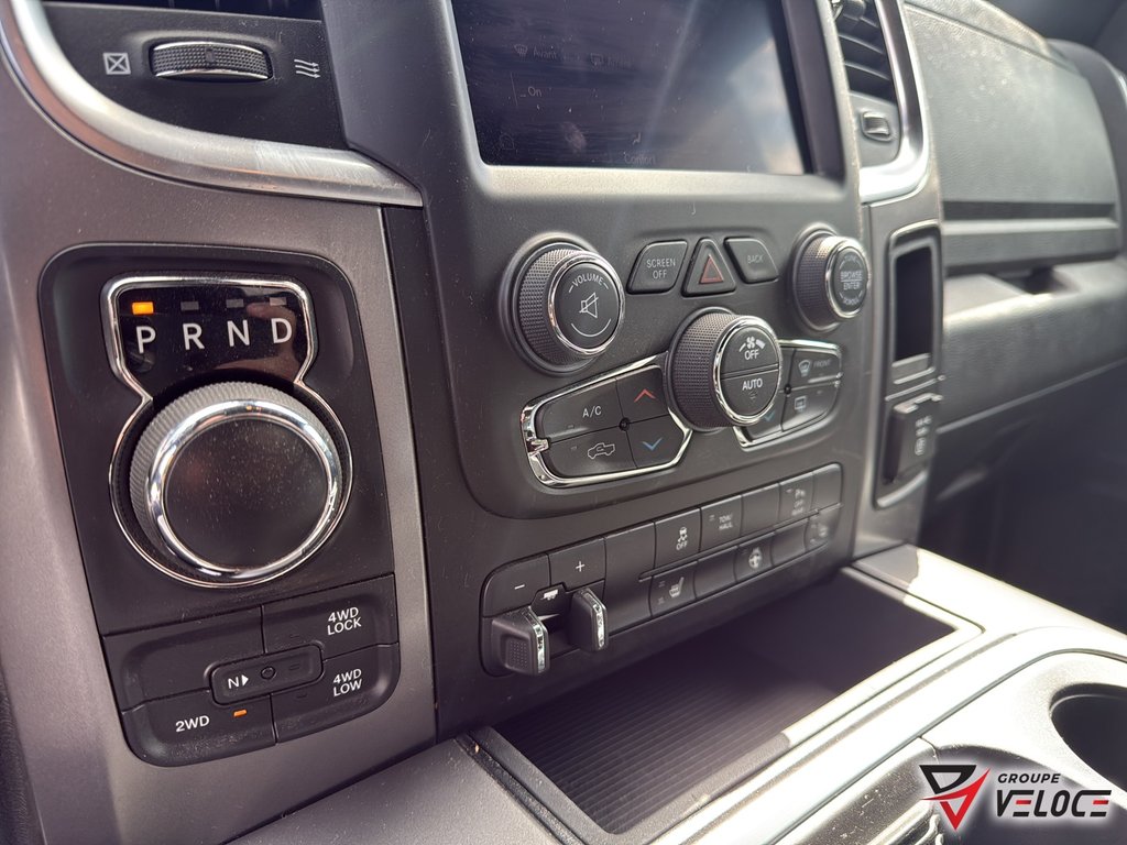 Ram 1500 Classic Warlock**V6,SIEGES CHAUFFANT** 2022 à Rivière-du-Loup, Québec - 15 - w1024h768px