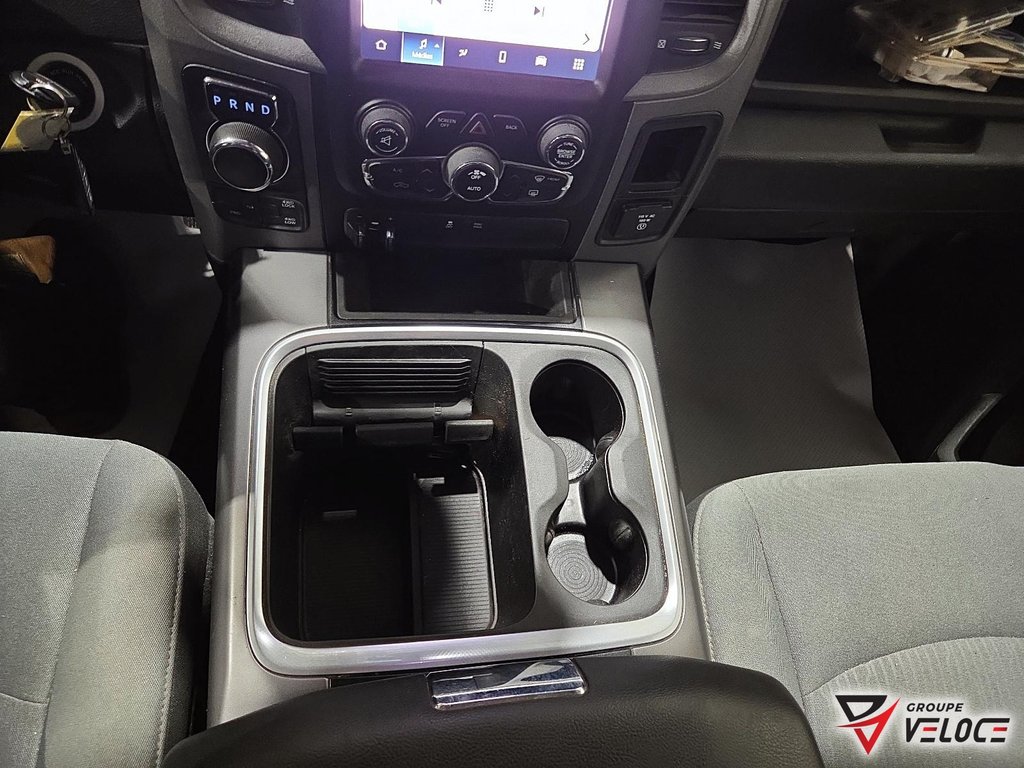 Ram 1500 Classic Express 2022 à Rivière-du-Loup, Québec - 16 - w1024h768px