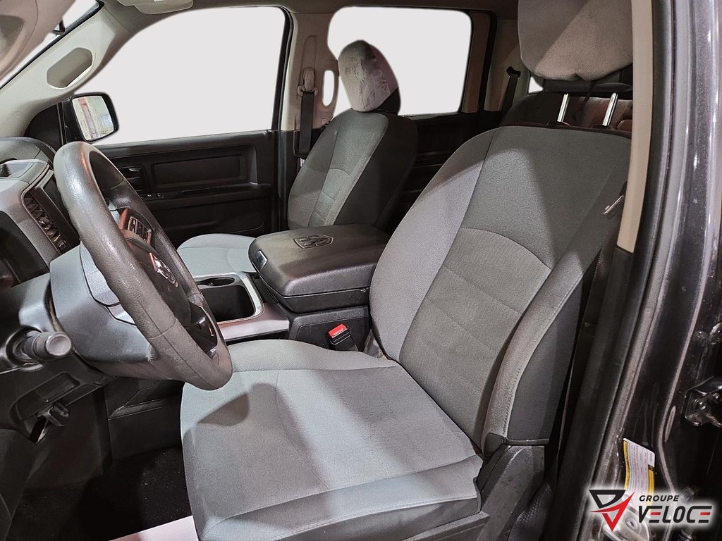 Ram 1500 Classic Express 2022 à Rivière-du-Loup, Québec - 8 - w1024h768px