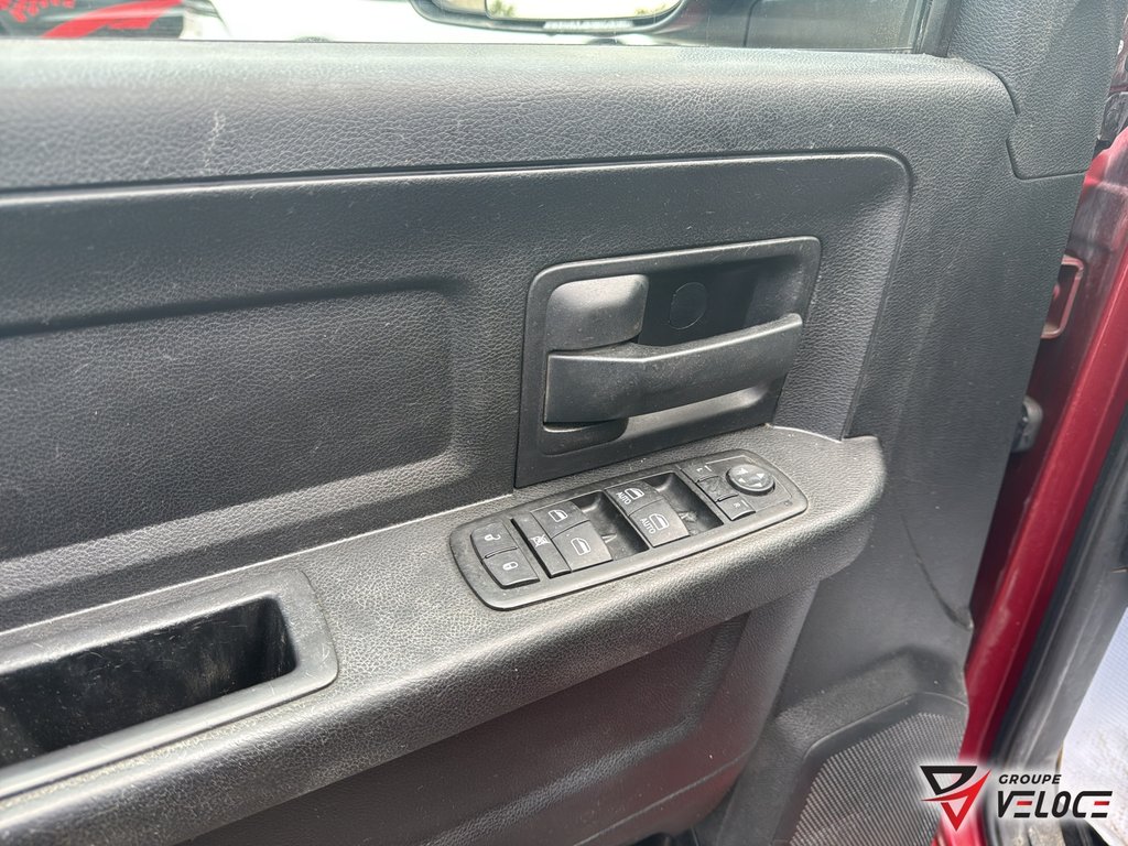 2014 Ram 1500 ST**V8, BOITE DE 6,4PIEDS in Riviere-du-Loup, Quebec - 8 - w1024h768px