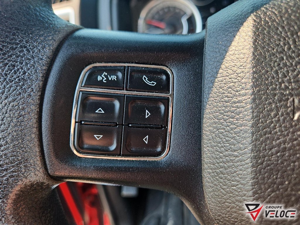 Ram 1500 Outdoorsman**MIROIR REMORQUAGE, SIEGES ELECTRIQUE* 2016 à Rivière-du-Loup, Québec - 16 - w1024h768px