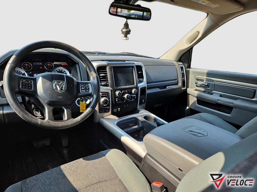 Ram 1500 Outdoorsman**MIROIR REMORQUAGE, SIEGES ELECTRIQUE* 2016 à Rivière-du-Loup, Québec - 9 - w1024h768px