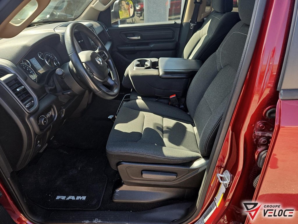 Ram 1500 Tradesman *CREWCAB, HEMI 5.7, BOITE 6''4* 2019 à Rivière-du-Loup, Québec - 11 - w1024h768px