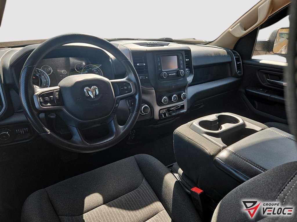 Ram 1500 Tradesman *CREWCAB, HEMI 5.7, BOITE 6''4* 2019 à Rivière-du-Loup, Québec - 9 - w1024h768px