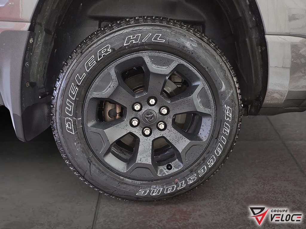 2021 Ram 1500 Tradesman *CREWCAB, 3.6L, MAGS NOIR 20PO* in Riviere-du-Loup, Quebec - 6 - w1024h768px