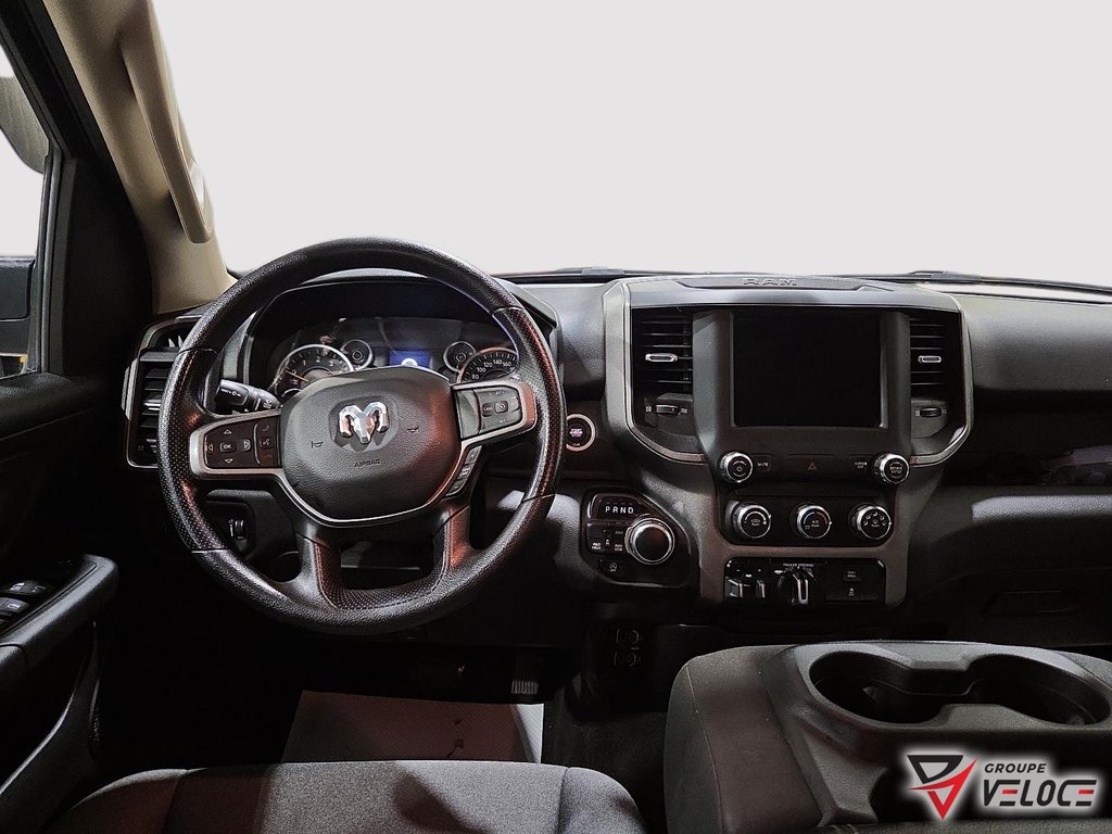 2021 Ram 1500 Tradesman *CREWCAB, 3.6L, MAGS NOIR 20PO* in Riviere-du-Loup, Quebec - 8 - w1024h768px