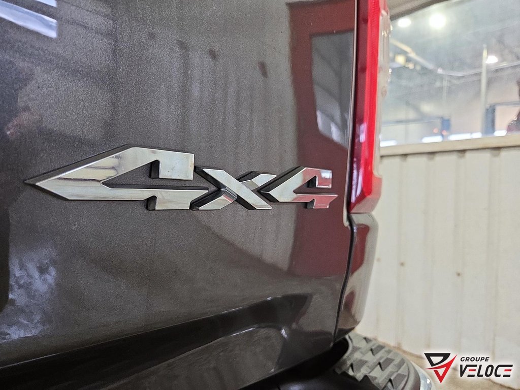 2021 Ram 1500 Tradesman *CREWCAB, 3.6L, MAGS NOIR 20PO* in Riviere-du-Loup, Quebec - 14 - w1024h768px