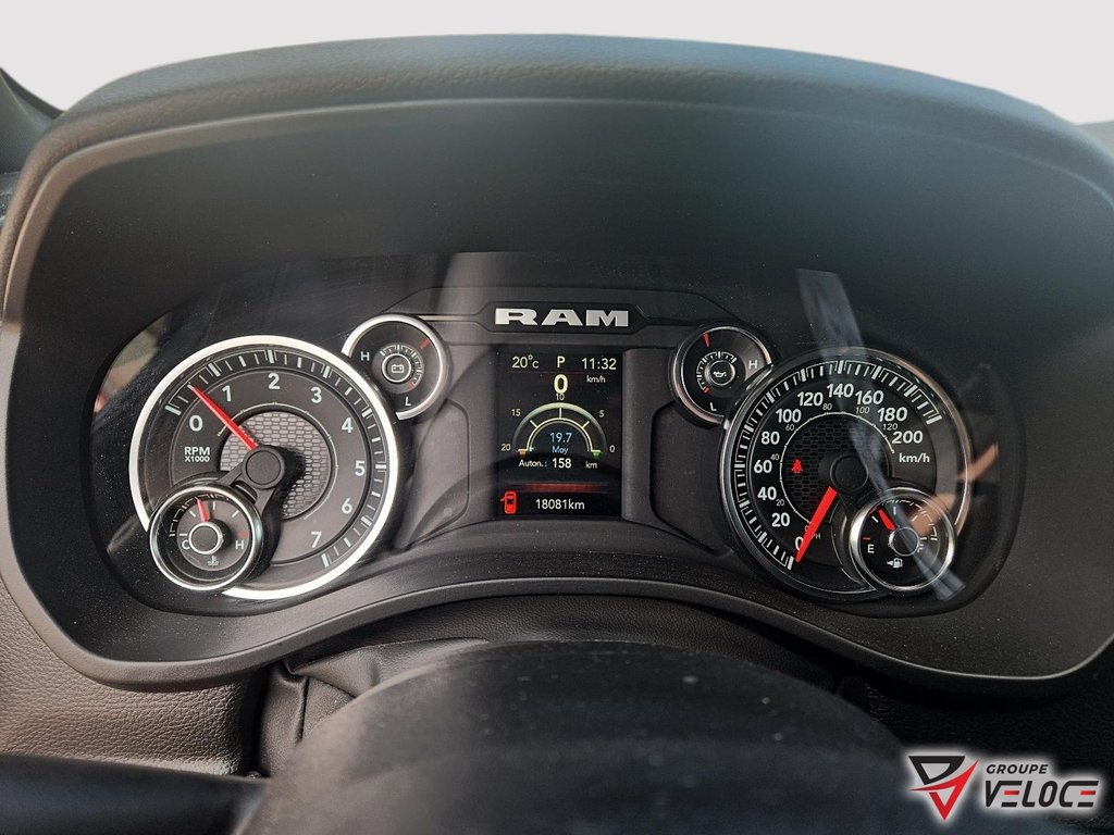 Ram 1500 Big Horn *CREWCAB, 5.7 HEMI, CONSOLE* 2024 à Rivière-du-Loup, Québec - 13 - w1024h768px