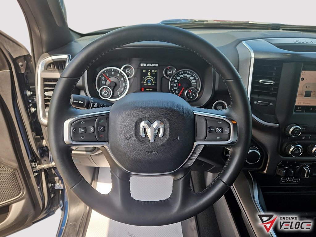 Ram 1500 Big Horn *CREWCAB, 5.7 HEMI, CONSOLE* 2024 à Rivière-du-Loup, Québec - 12 - w1024h768px