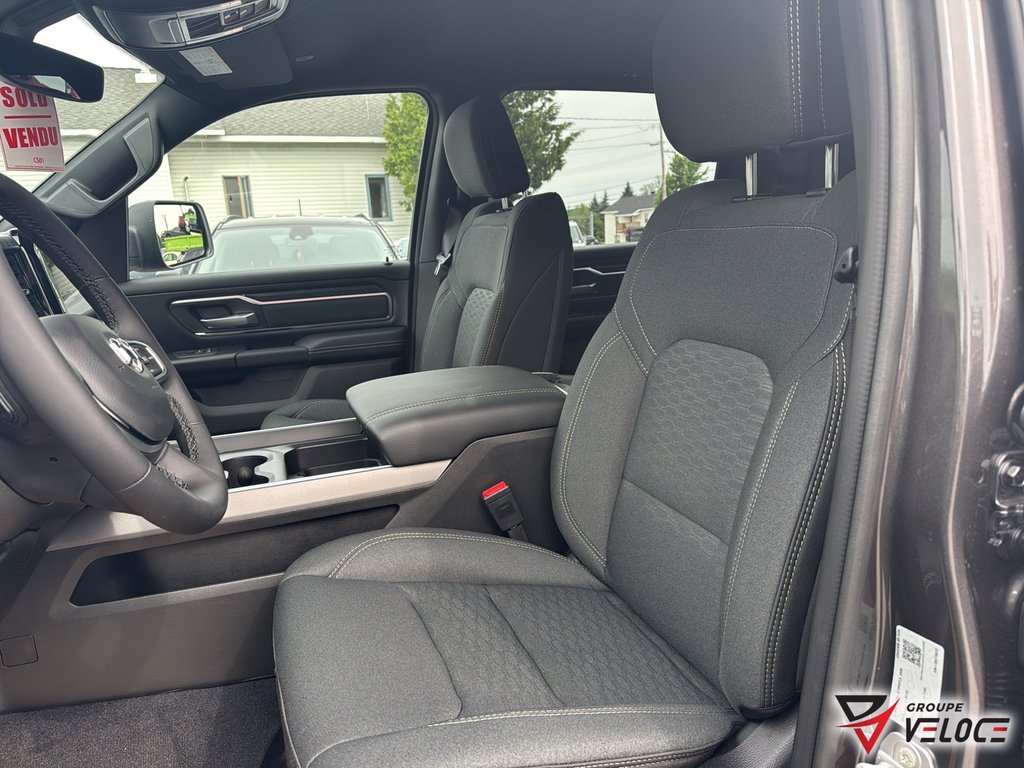 2025 Ram 1500 BIG HORN in Riviere-du-Loup, Quebec - 6 - w1024h768px