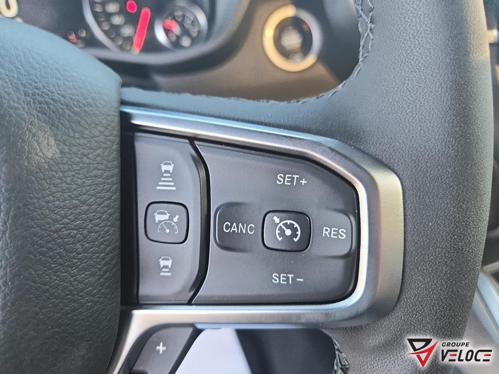 2025 Ram 1500 BIG HORN in Riviere-du-Loup, Quebec - 13 - w1024h768px