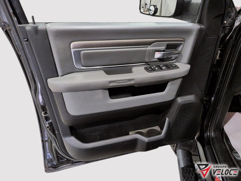 Ram 2500 SLT**CUMMINS** 2018 à Rivière-du-Loup, Québec - 10 - w1024h768px