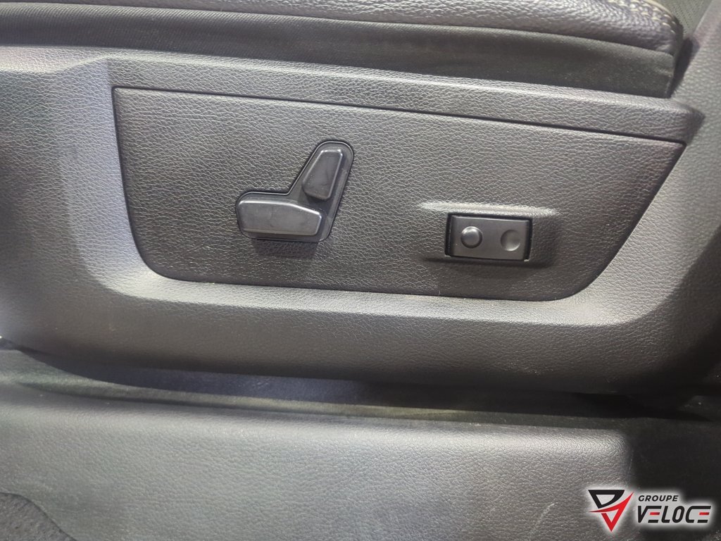 2023 Ram 2500 LIMITED *NIGHT EDITION, BOITE 8'', TOUT EQUIPE* in Riviere-du-Loup, Quebec - 11 - w1024h768px