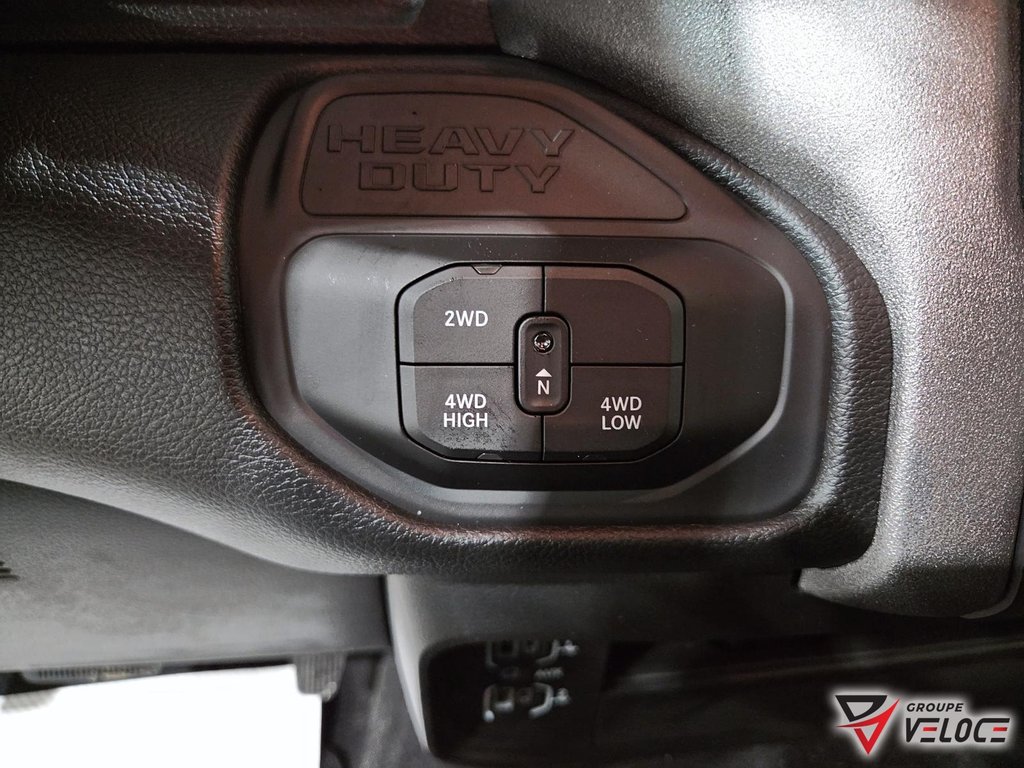 Ram 2500 BLACK EXPRESS 2026 à Rivière-du-Loup, Québec - 14 - w1024h768px