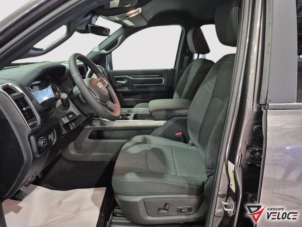 2026 Ram 2500 BIG HORN in Riviere-du-Loup, Quebec - 9 - w1024h768px