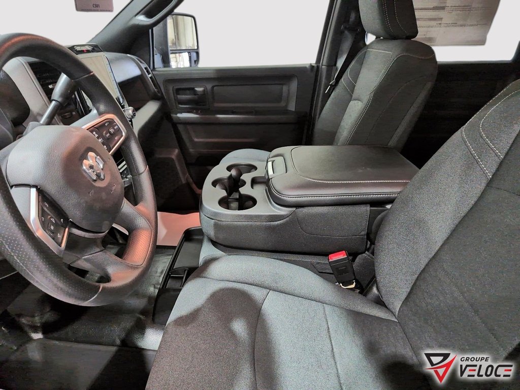 2026 Ram 2500 WARLOCK in Riviere-du-Loup, Quebec - 9 - w1024h768px