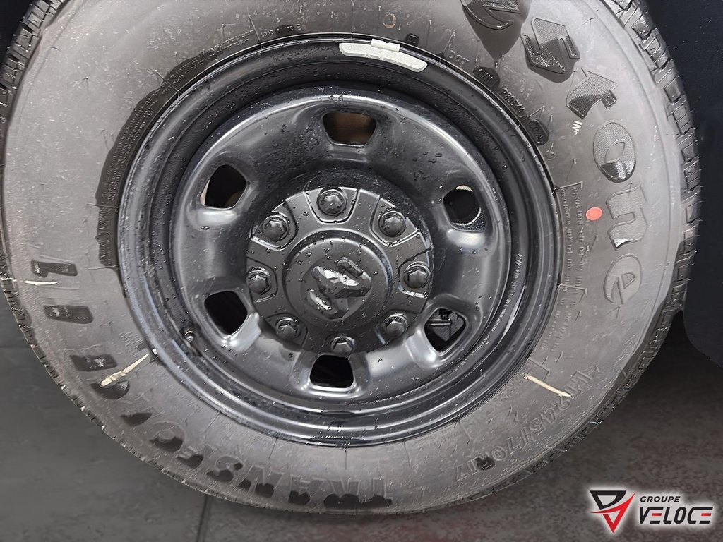 2026 Ram 2500 TRADESMAN in Riviere-du-Loup, Quebec - 7 - w1024h768px