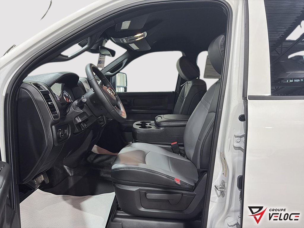 2026 Ram 2500 TRADESMAN in Riviere-du-Loup, Quebec - 8 - w1024h768px