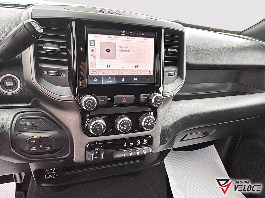 2026 Ram 2500 BLACK EXPRESS in Riviere-du-Loup, Quebec - 13 - w1024h768px