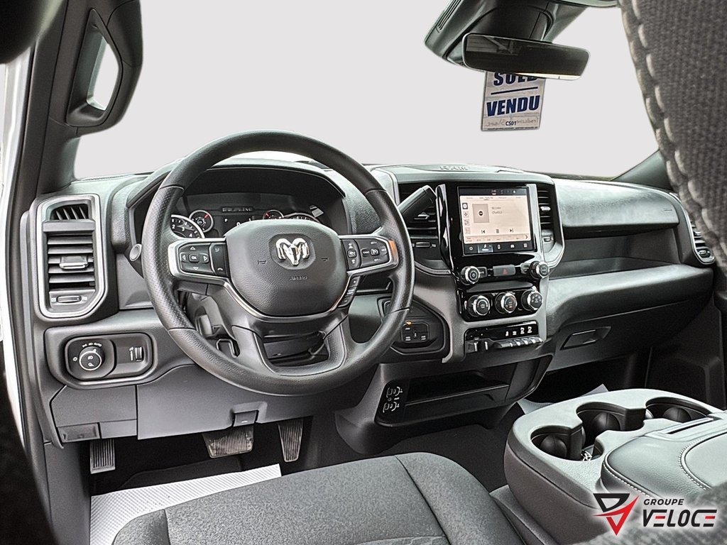 2026 Ram 2500 BLACK EXPRESS in Riviere-du-Loup, Quebec - 9 - w1024h768px