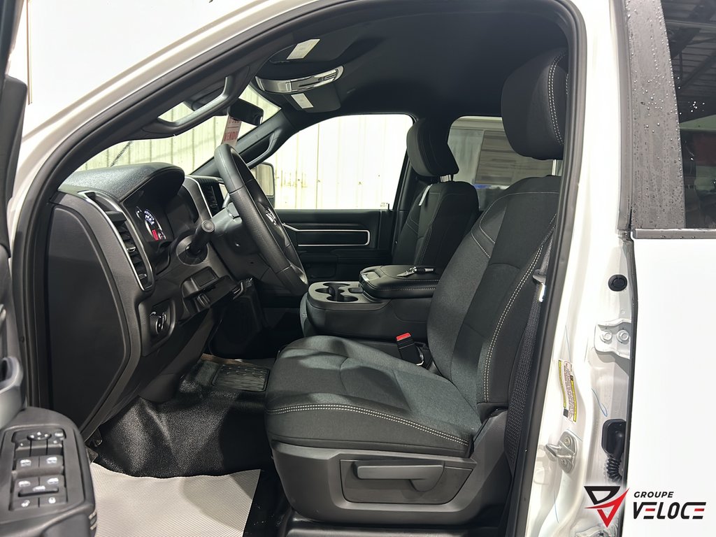 Ram 5500 BIG HORN 2026 à Rivière-du-Loup, Québec - 6 - w1024h768px