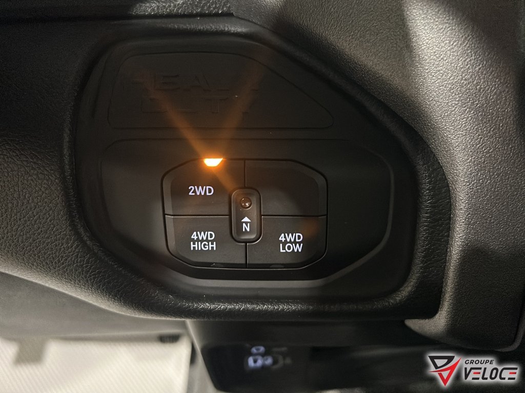 Ram 5500 BIG HORN 2026 à Rivière-du-Loup, Québec - 13 - w1024h768px