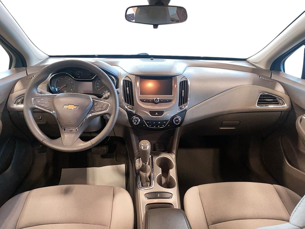 2016 Chevrolet Cruze in Quebec, Quebec - 7 - w1024h768px