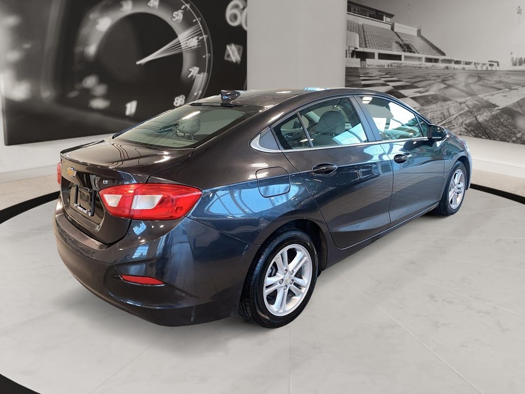 2016 Chevrolet Cruze in Quebec, Quebec - 4 - w1024h768px