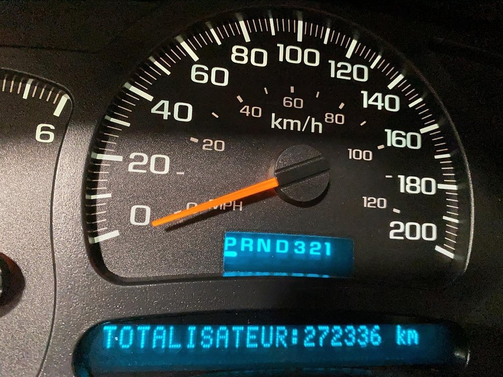 Chevrolet SILVERADO 1500HD  2005 à Québec, Québec - 12 - w1024h768px