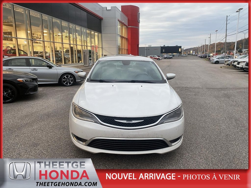 Chrysler 200  2015 à Québec, Québec - 3 - w1024h768px