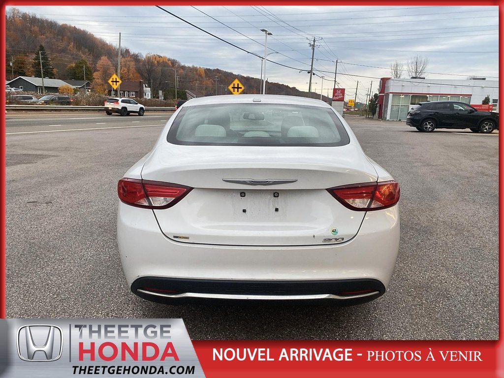 Chrysler 200  2015 à Québec, Québec - 6 - w1024h768px