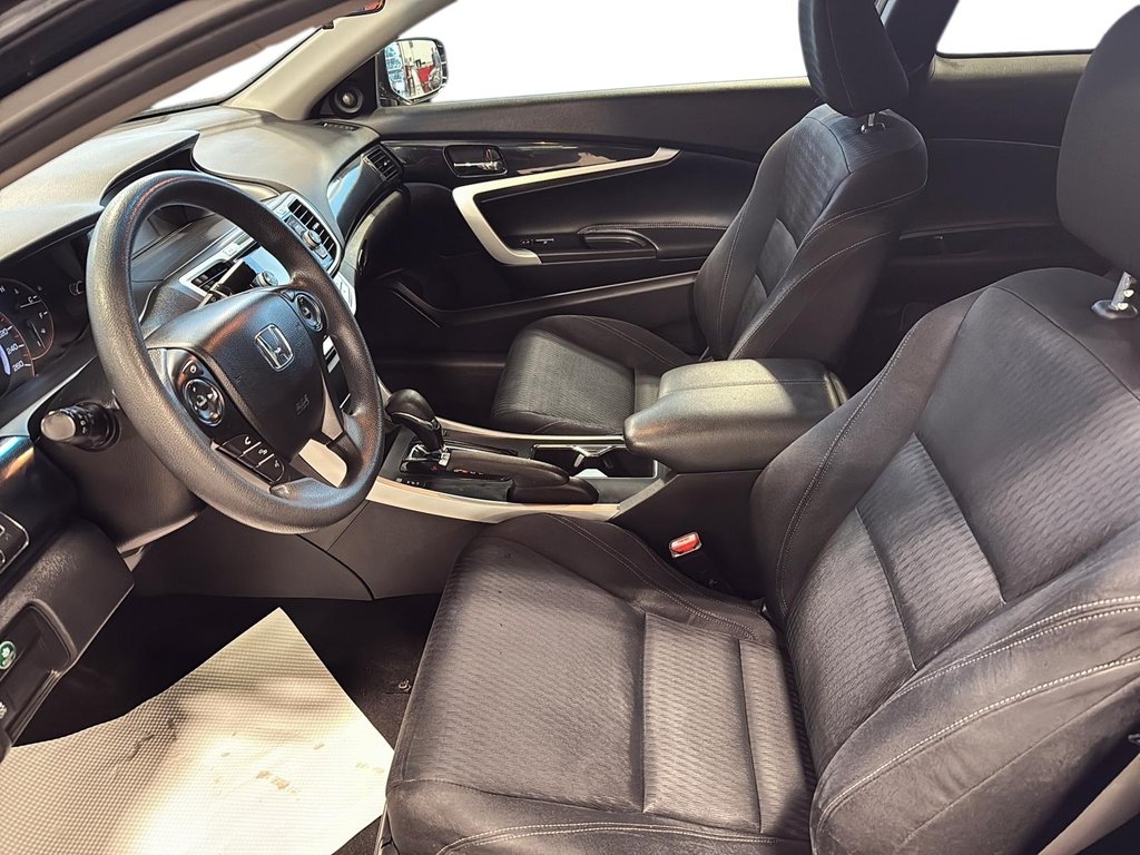Honda Accord Coupe  2013 à Québec, Québec - 6 - w1024h768px