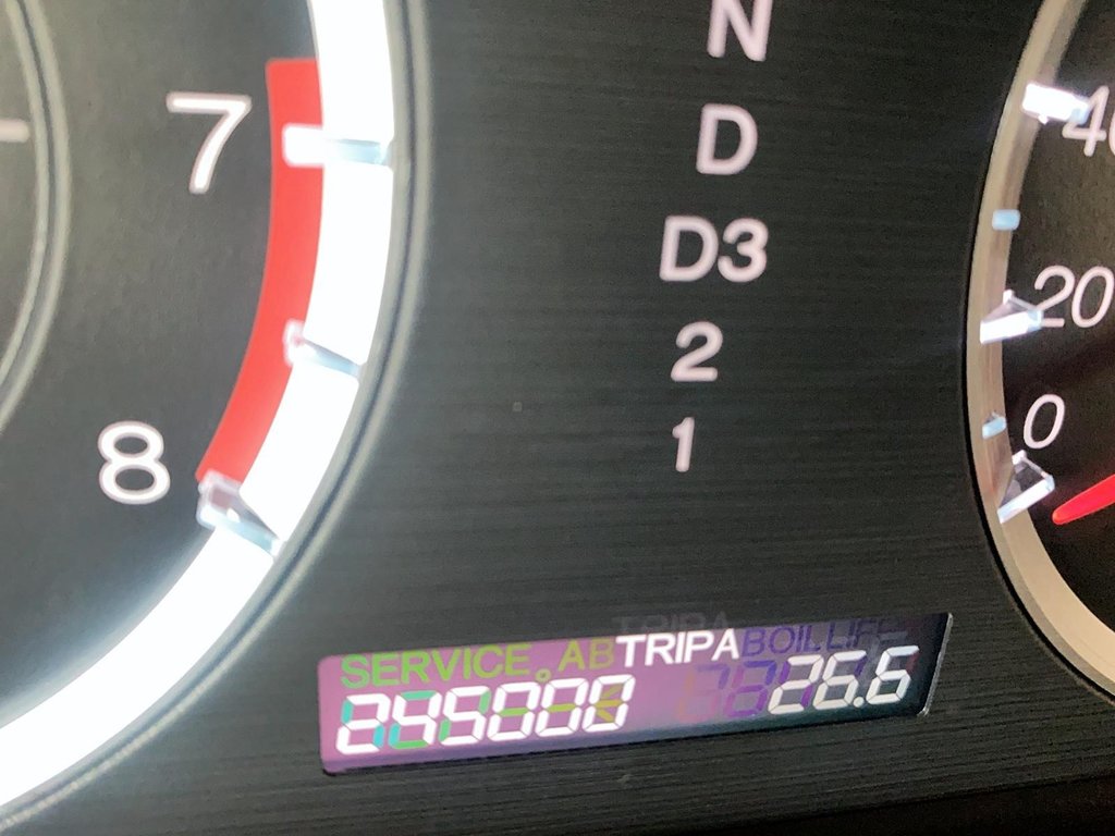 Honda Accord Sedan  2010 à Québec, Québec - 15 - w1024h768px