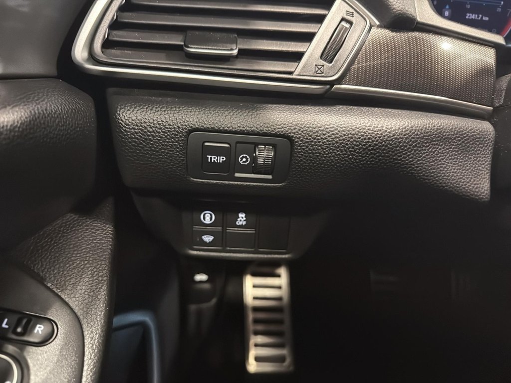 Honda Accord Sedan  2022 à Québec, Québec - 16 - w1024h768px