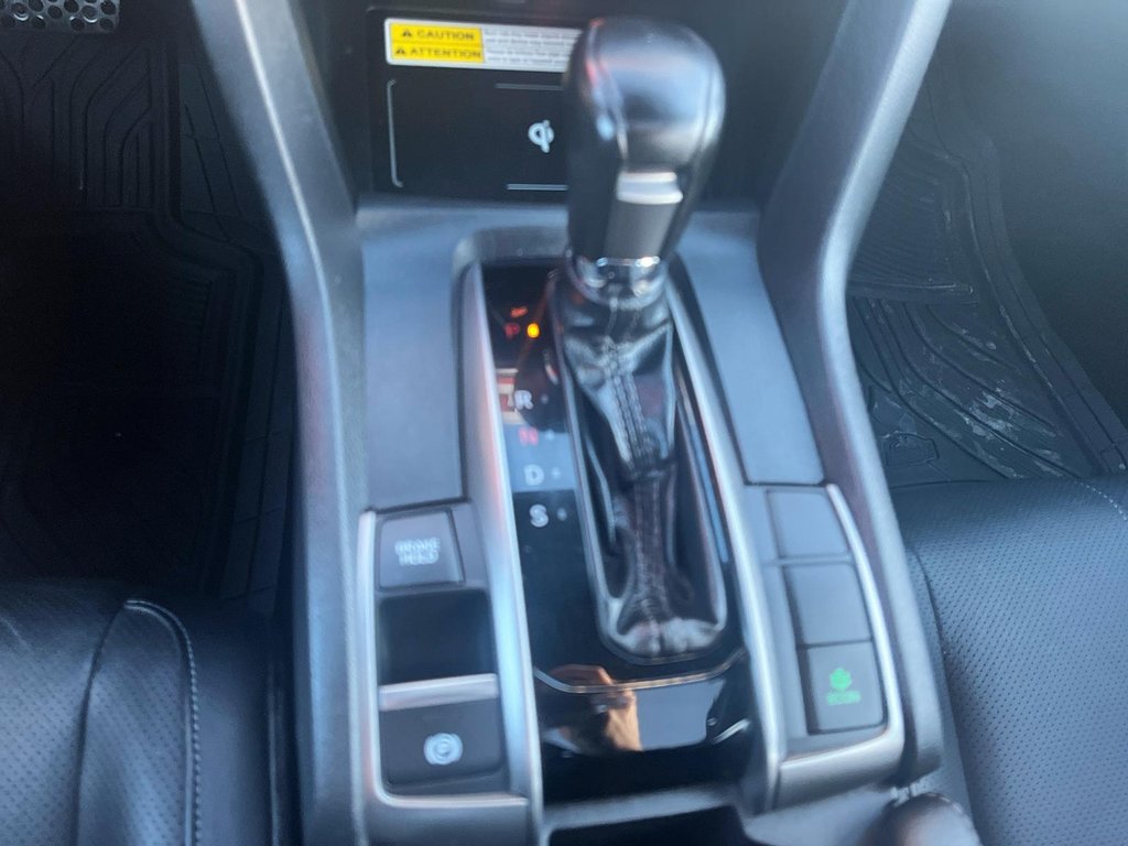 Honda Civic Hatchback  2019 à Québec, Québec - 13 - w1024h768px