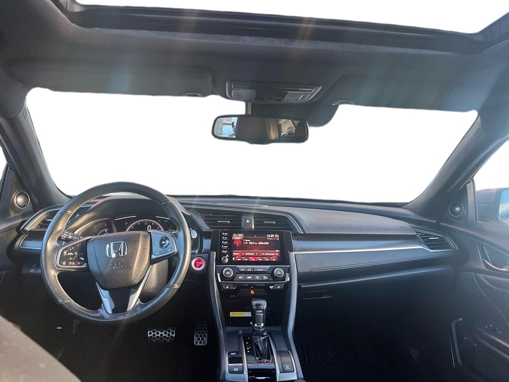 Honda Civic Hatchback  2019 à Québec, Québec - 17 - w1024h768px