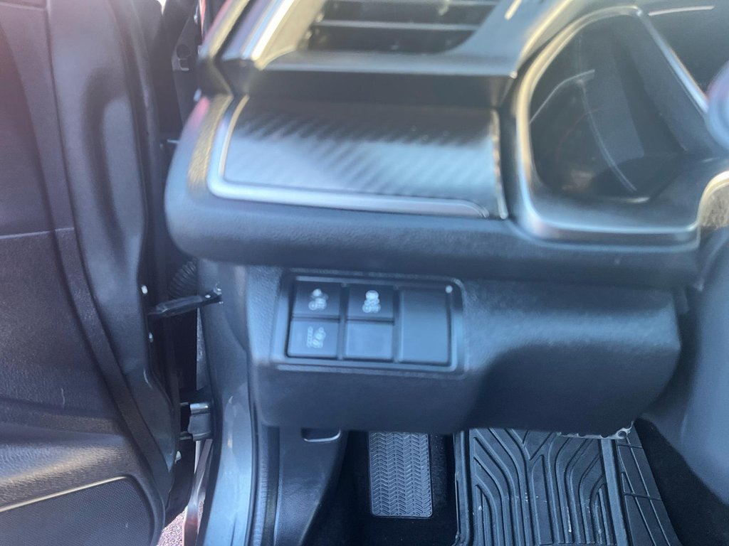 Honda Civic Hatchback  2019 à Québec, Québec - 6 - w1024h768px