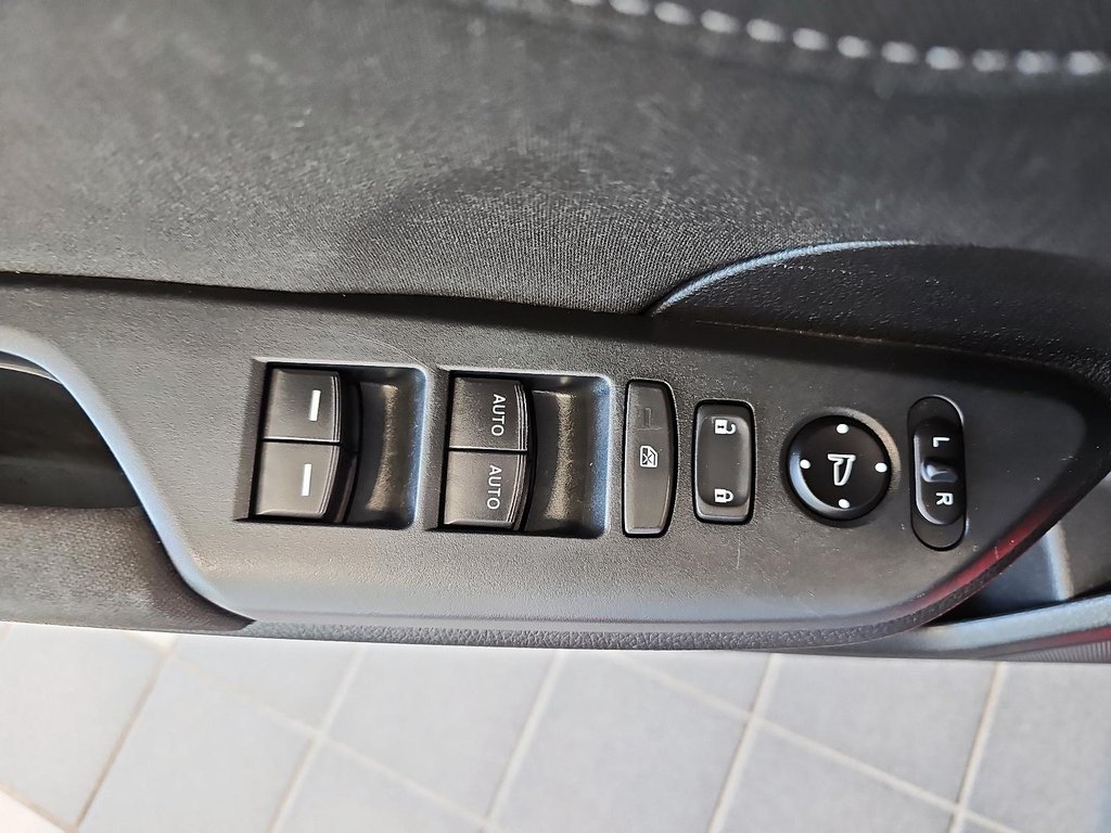 Honda Civic Hatchback  2019 à Québec, Québec - 12 - w1024h768px