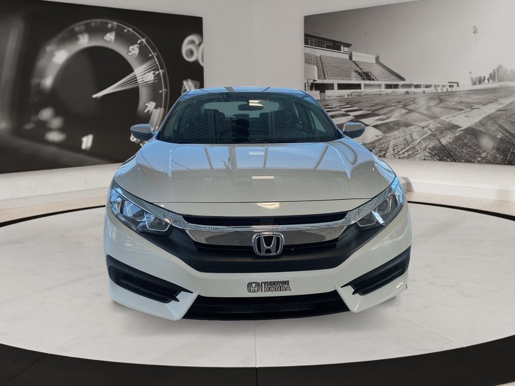 Honda Civic Sedan  2018 à Québec, Québec - 2 - w1024h768px