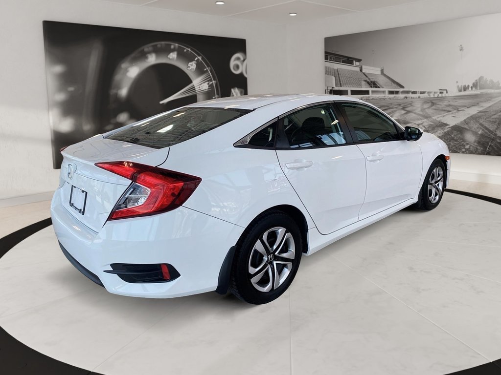 Honda Civic Sedan  2018 à Québec, Québec - 4 - w1024h768px