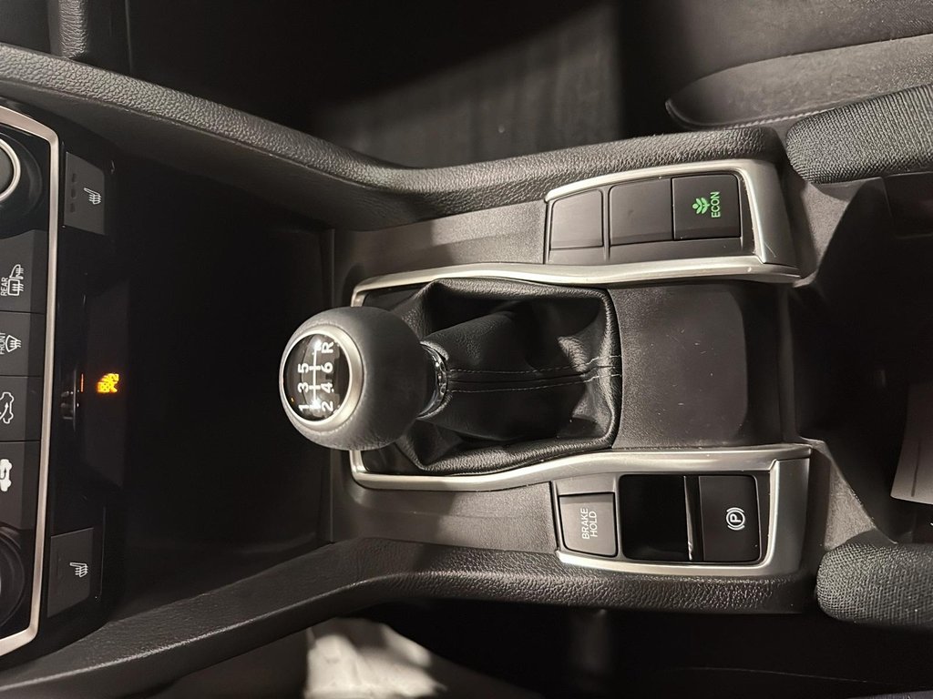 Honda Civic Sedan  2018 à Québec, Québec - 16 - w1024h768px