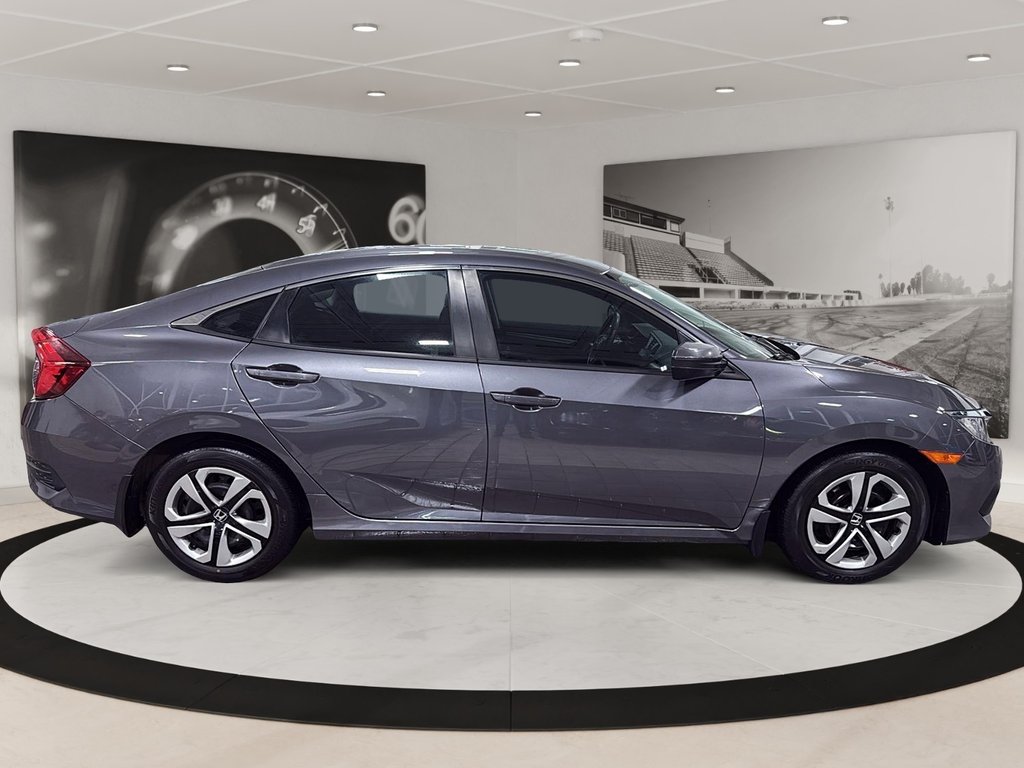 Honda Civic Sedan  2018 à Québec, Québec - 4 - w1024h768px